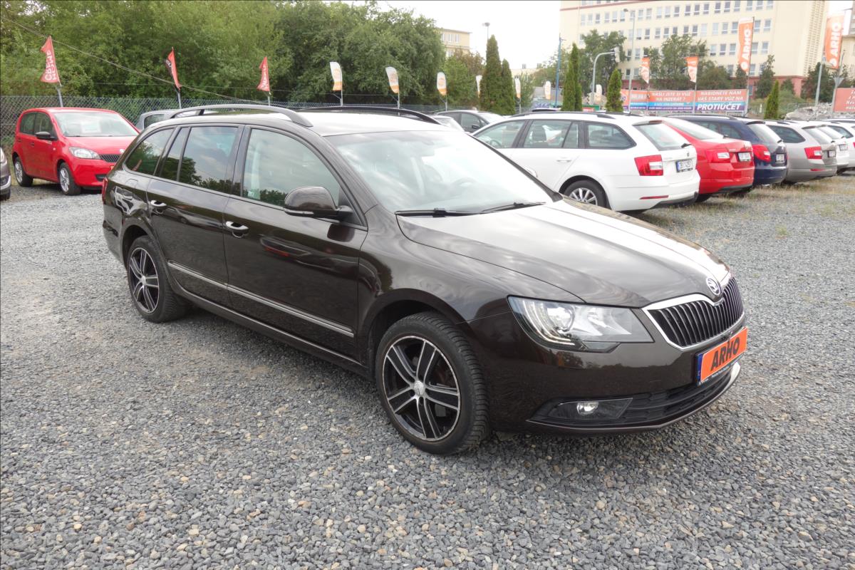 Škoda Superb 2,0 TDi 103KW,ČR,ACTIVE,4x4.