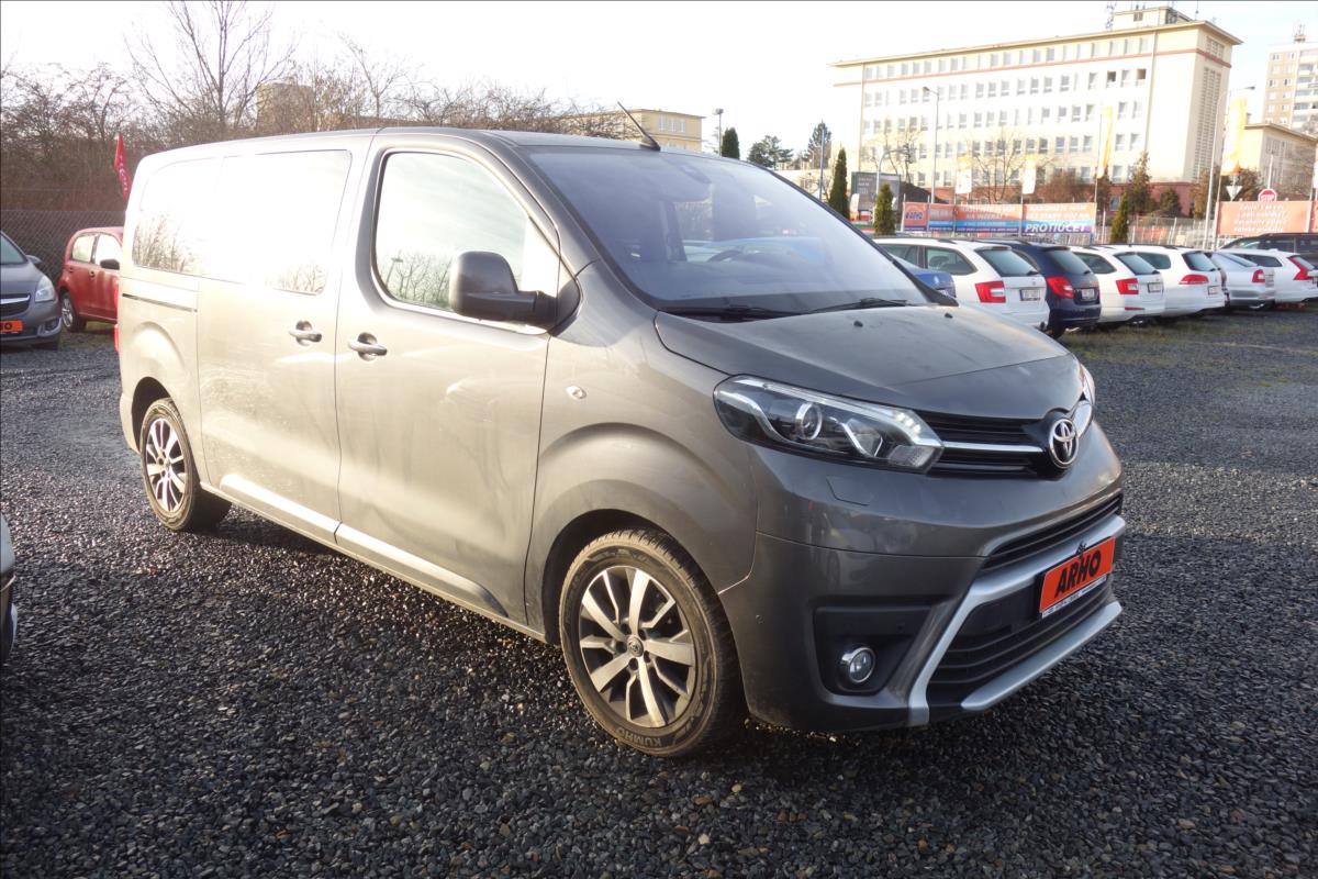 Toyota ProAce Verso 2,0 D 110KW,ČR,2 MAJ.,SERV.KN.