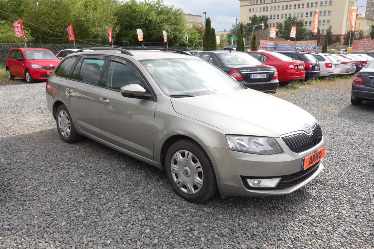 Škoda Octavia 1,6 TDi,ČR,SERV.KN.,STYLE,4x4.