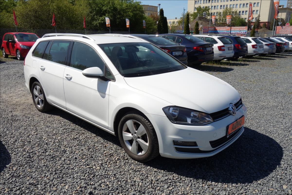Volkswagen Golf 1,4 TSi,ČR,SERV.KN.,HIGHLINE.