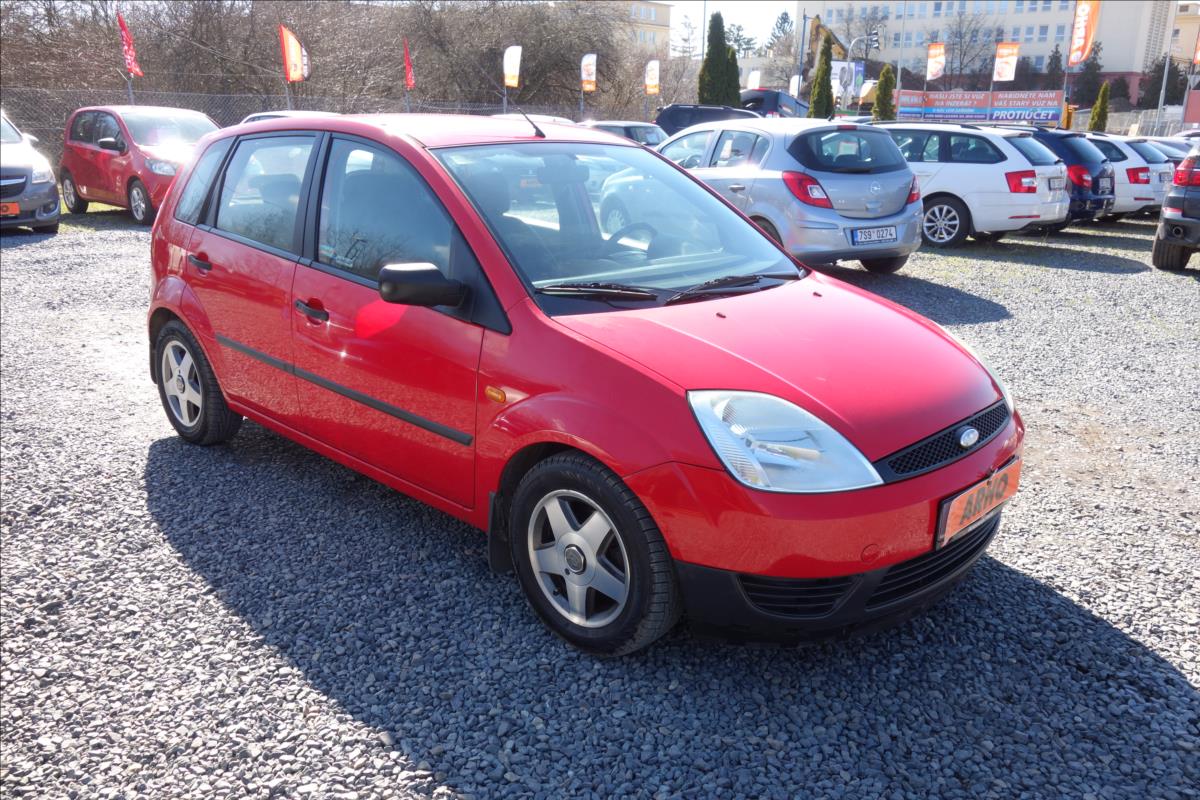 Ford Fiesta 1,3 i 51KW, ČR, BASE.
