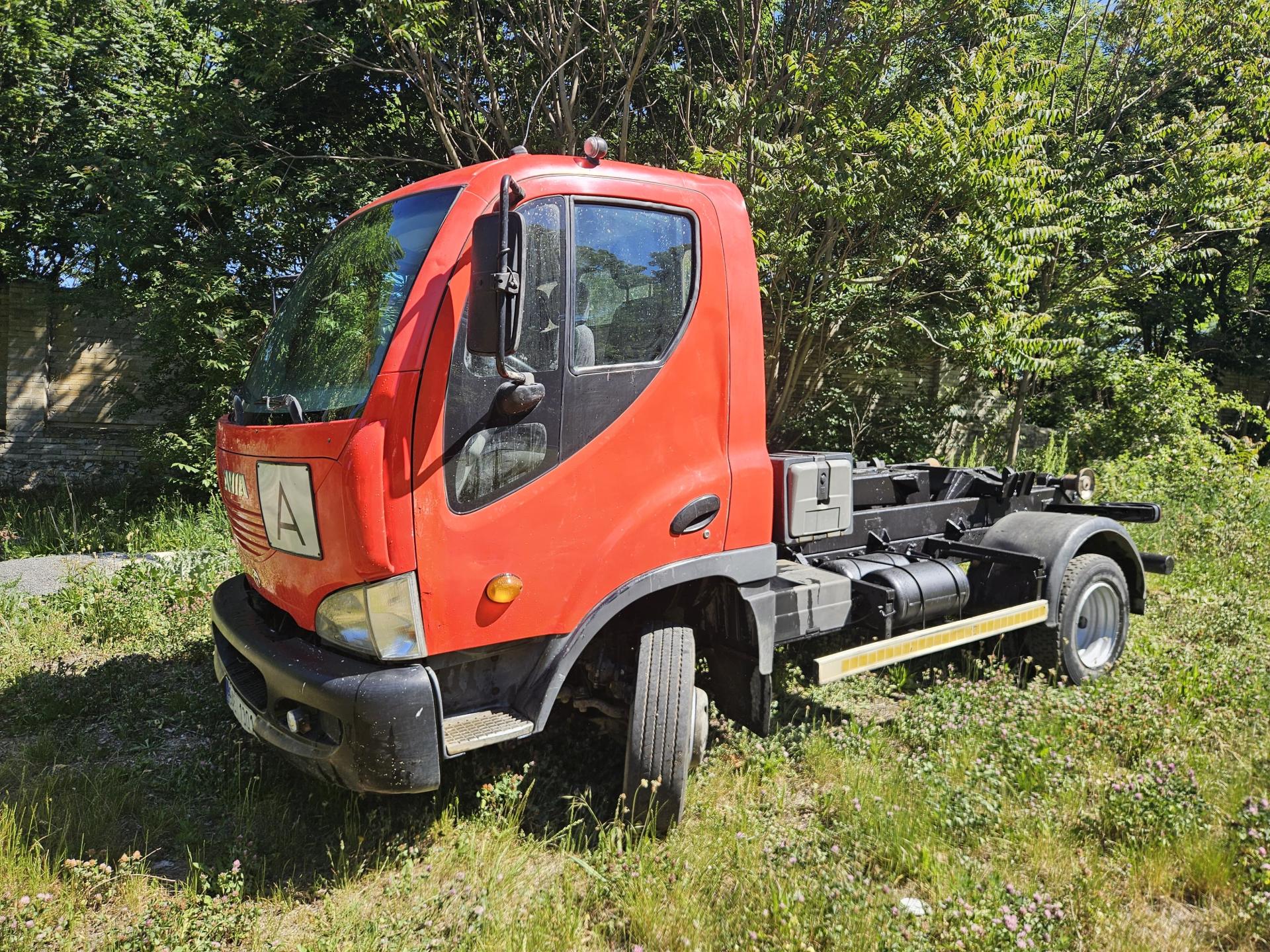 Daewoo Avia D75-K nosič kontejnerů