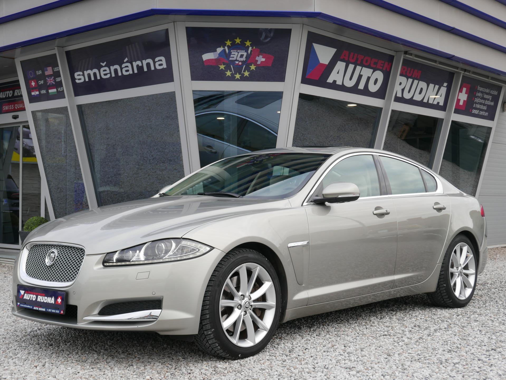 Jaguar XF 3,0 V6 AWD Automat REZERVACE