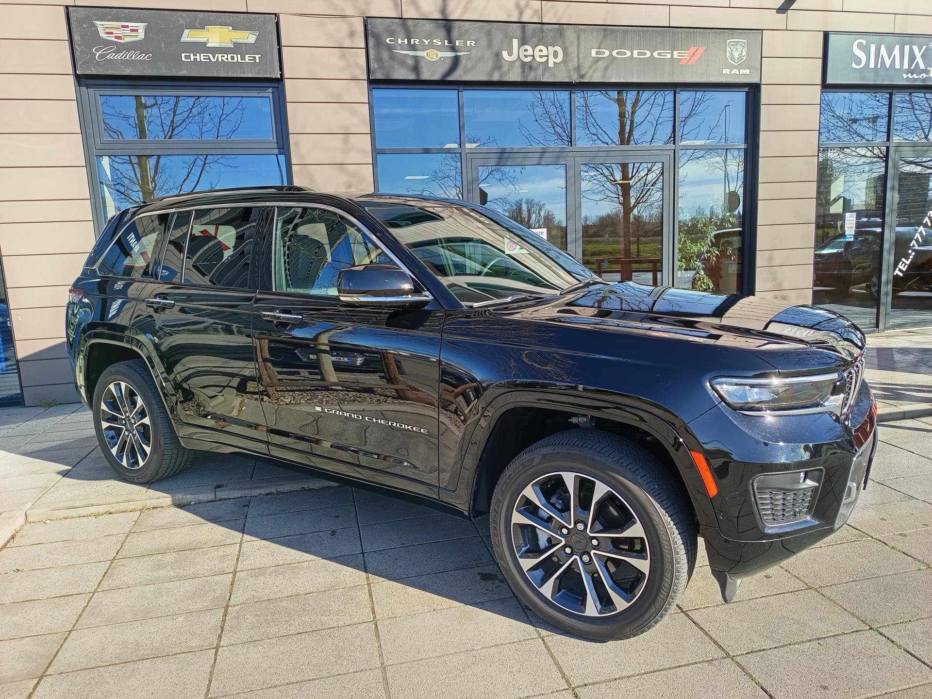 Jeep Grand Cherokee Overland,vzduch,AWD,TZ,HUD