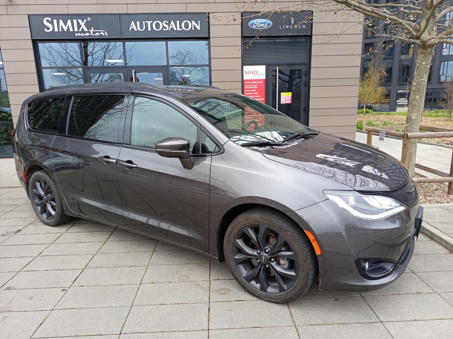 Chrysler Pacifica Limited, S paket, TZ, servis