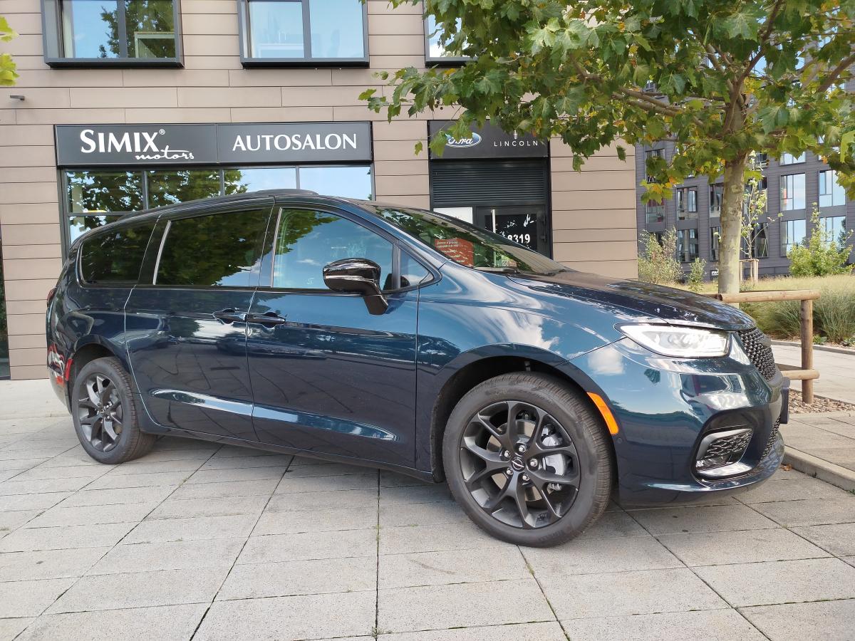 Chrysler Pacifica 2025 Limited AWD SKLADEM