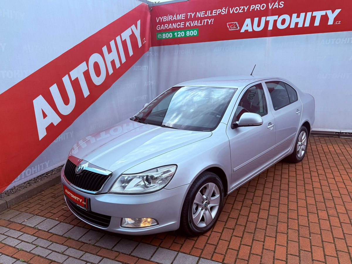 Škoda Octavia 2.0 TDi Elegance, ČR, Kůže