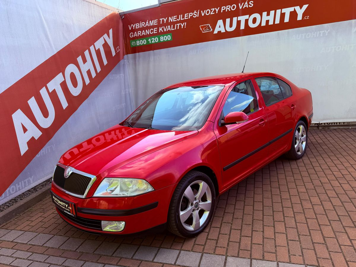 Škoda Octavia 2.0 TDi Elegance, ČR, Navi