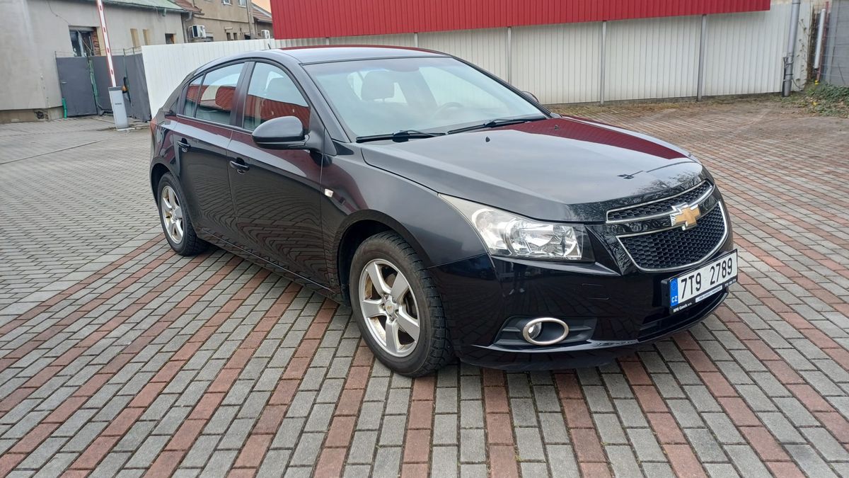 Chevrolet Cruze 1.6, ČR, 1.Maj