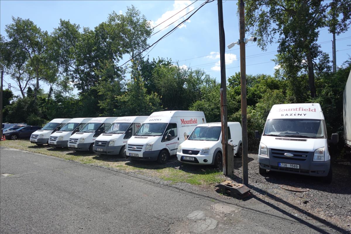 Ford Transit 2,2 TDCI L1H2 AŽ L3H3