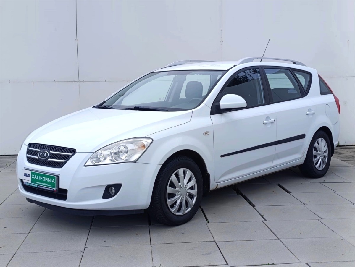 Kia Ceed 1,6 CVVT Aut. klimatizace ČR