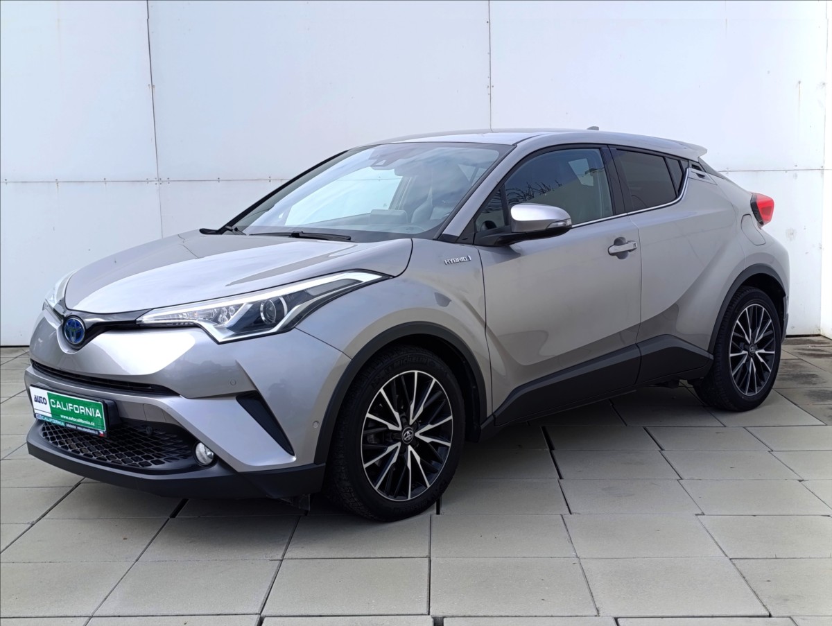 Toyota C-HR 1,8 HYBRID AT EXECUTIVE KAMERA