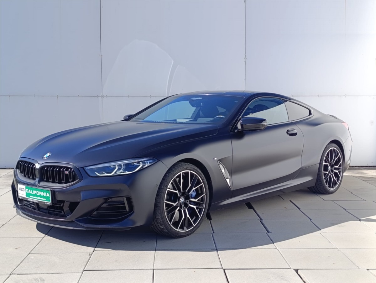 BMW Řada 8 4,4 M850i XDrive ČR Carbon