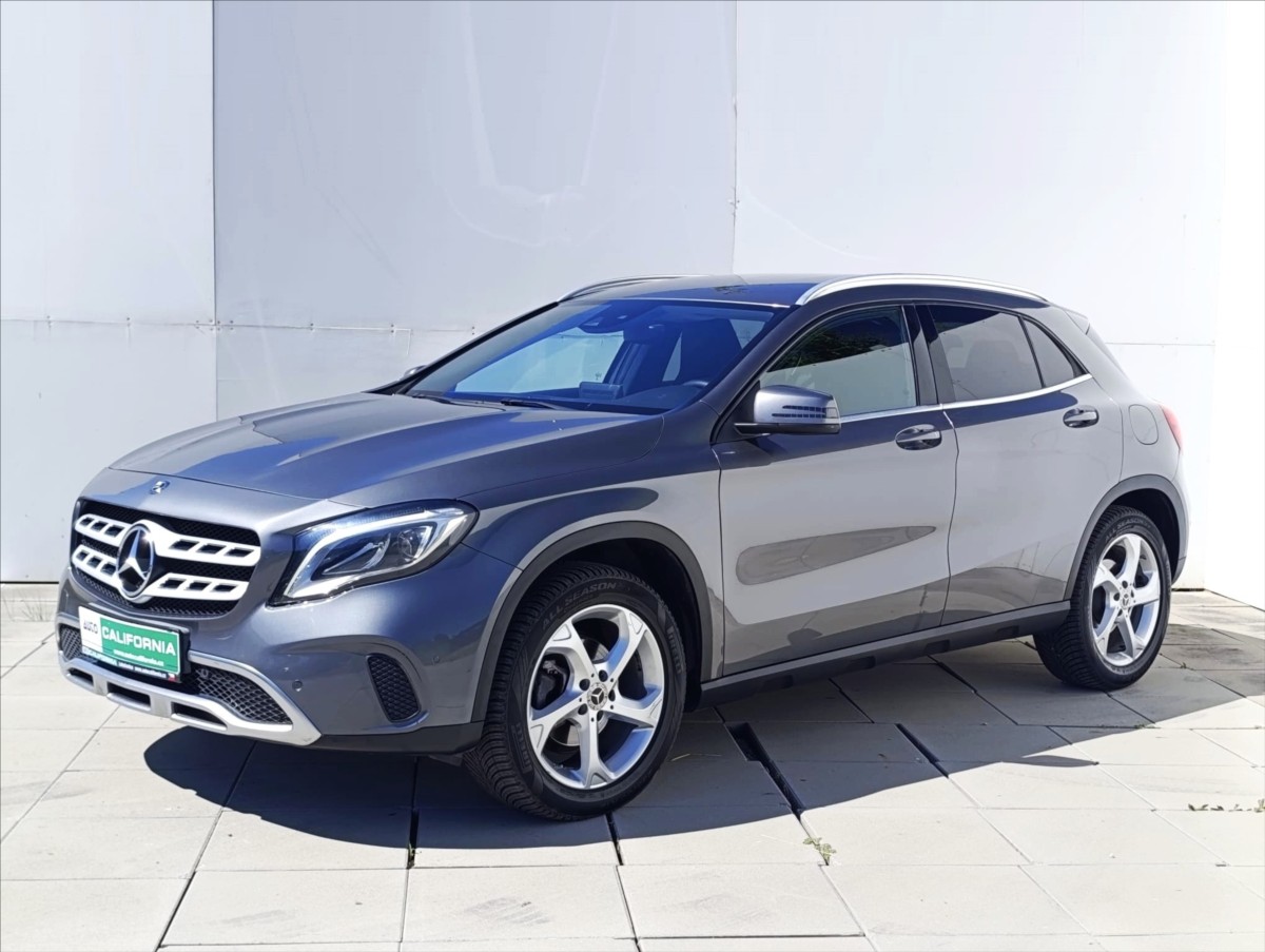 Mercedes-Benz GLA 2,2 200d Kamera Navi Kůže LED