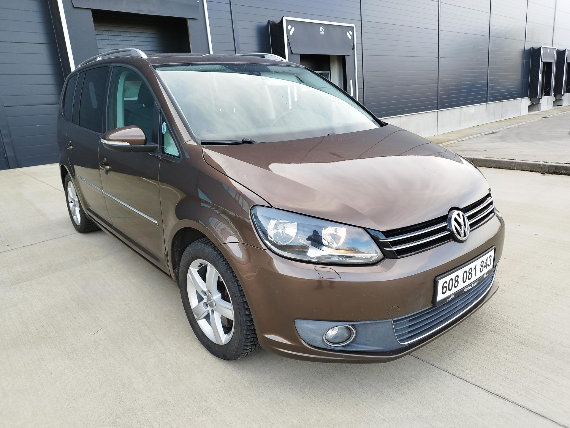 Volkswagen Touran 2.0TDI, volat-608 081 843