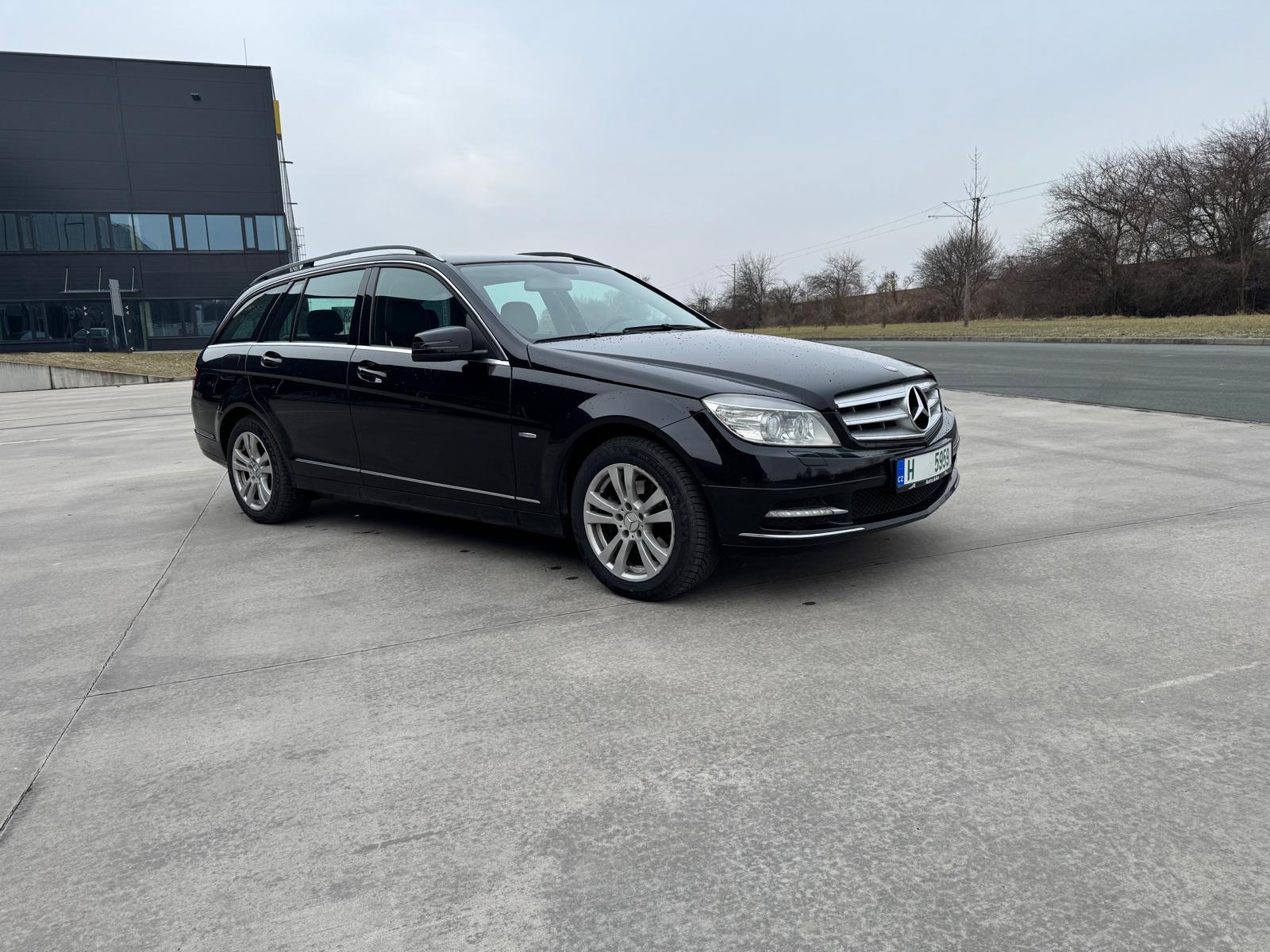 Mercedes-Benz Třídy C 220CDI,volat-608 081 843