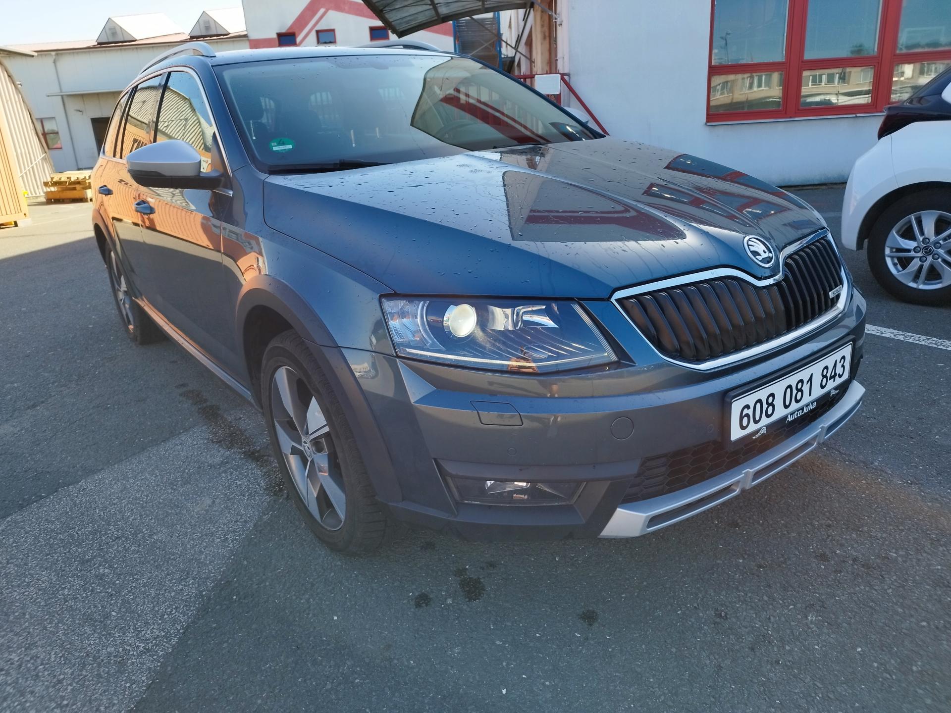 Škoda Octavia SCOUT,2.0TDi,volat-608 081 843