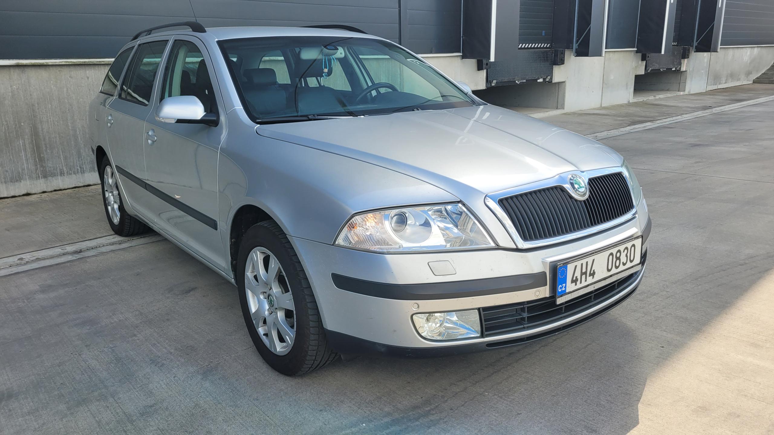 Škoda Octavia 1,6 FSI 85 KW ELEGANCE