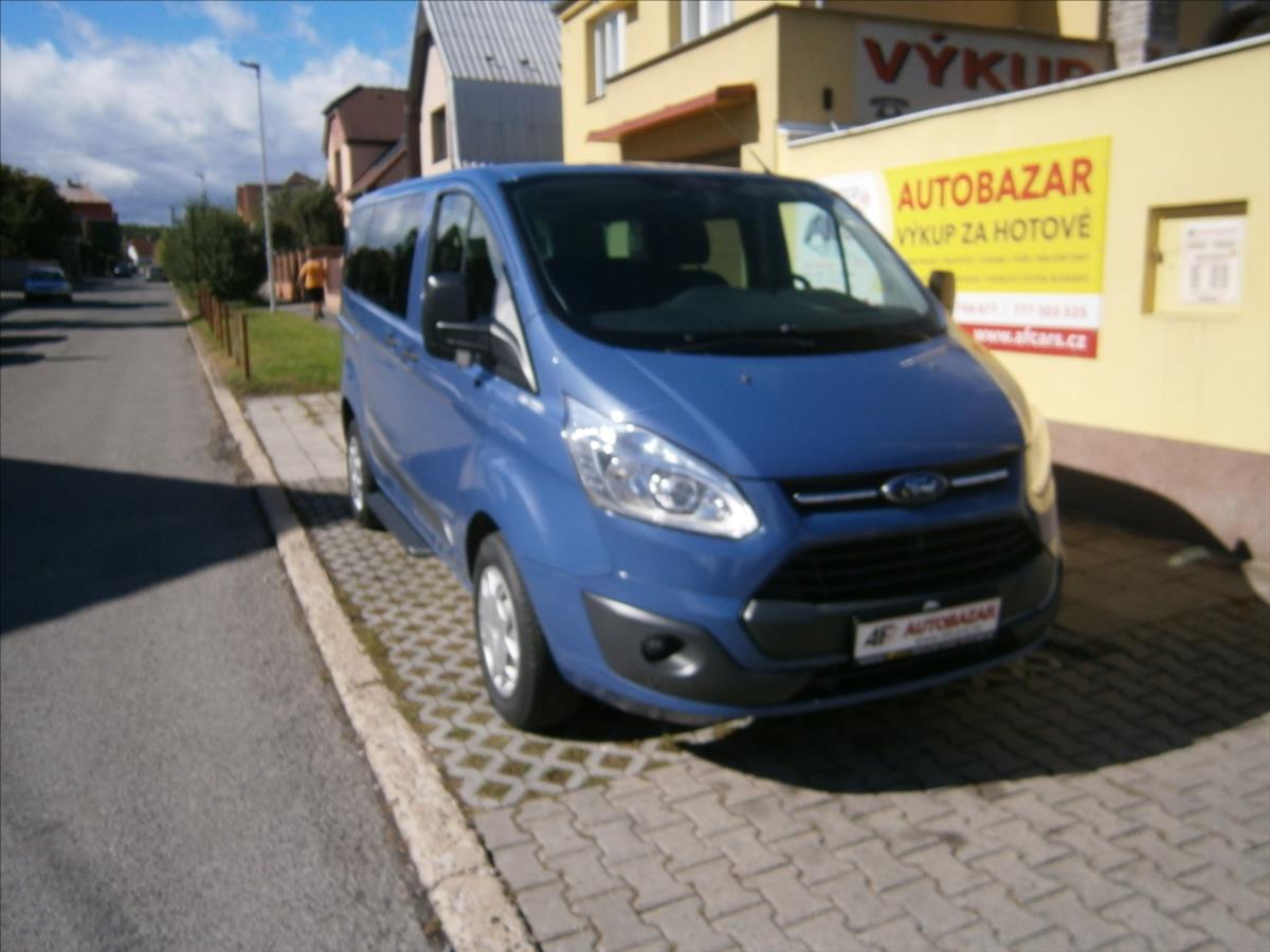 Ford Tourneo Custom 2,2 TDCi TITANIUM