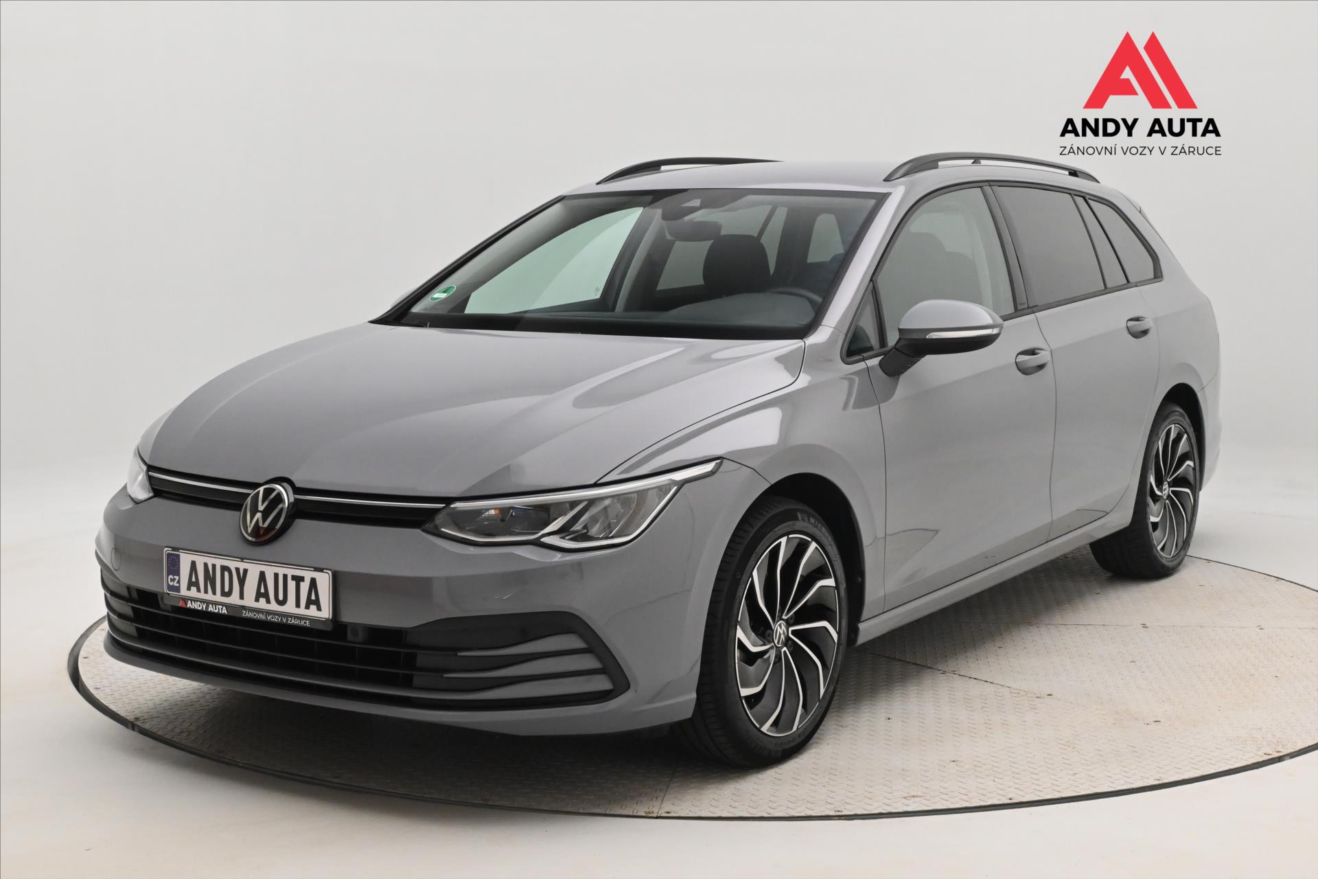 Volkswagen Golf 1,5 TSI 96 kW Life Business Zá