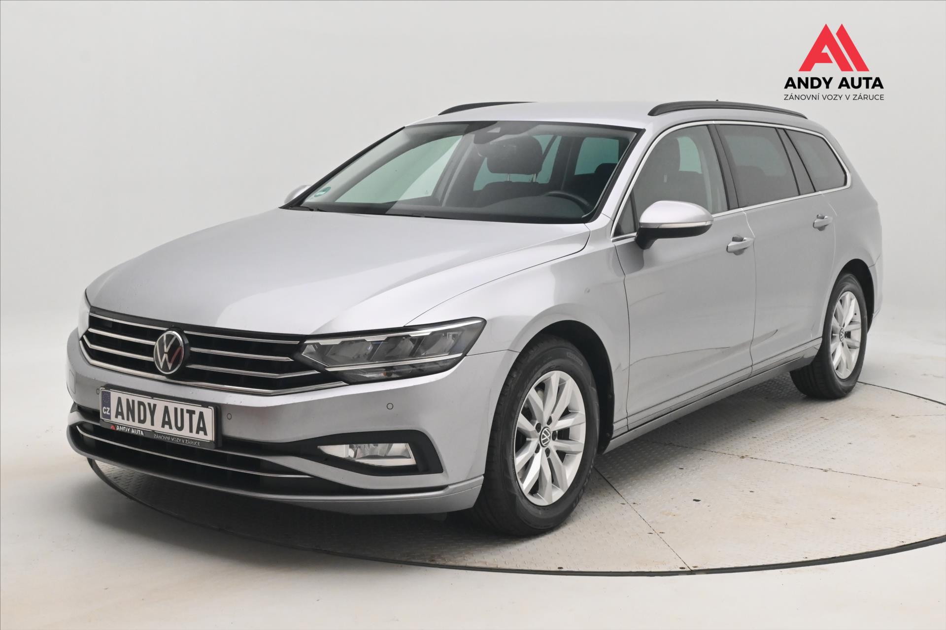 Volkswagen Passat 2,0 TDI 110 KW DSG Business Zá