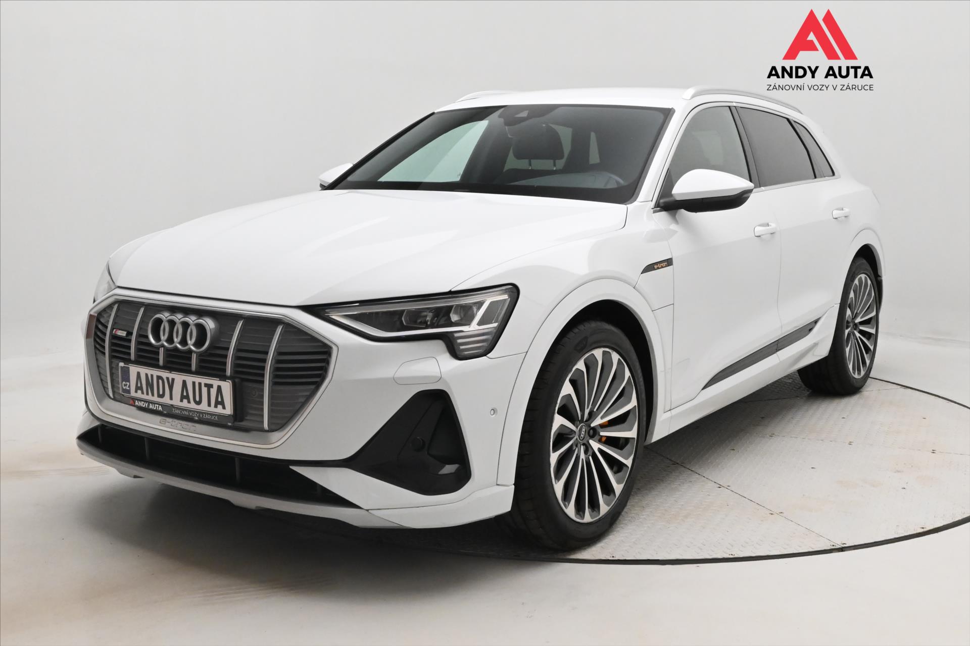 Audi e-tron 55 300 kW QUATTRO S-LINE Záruk