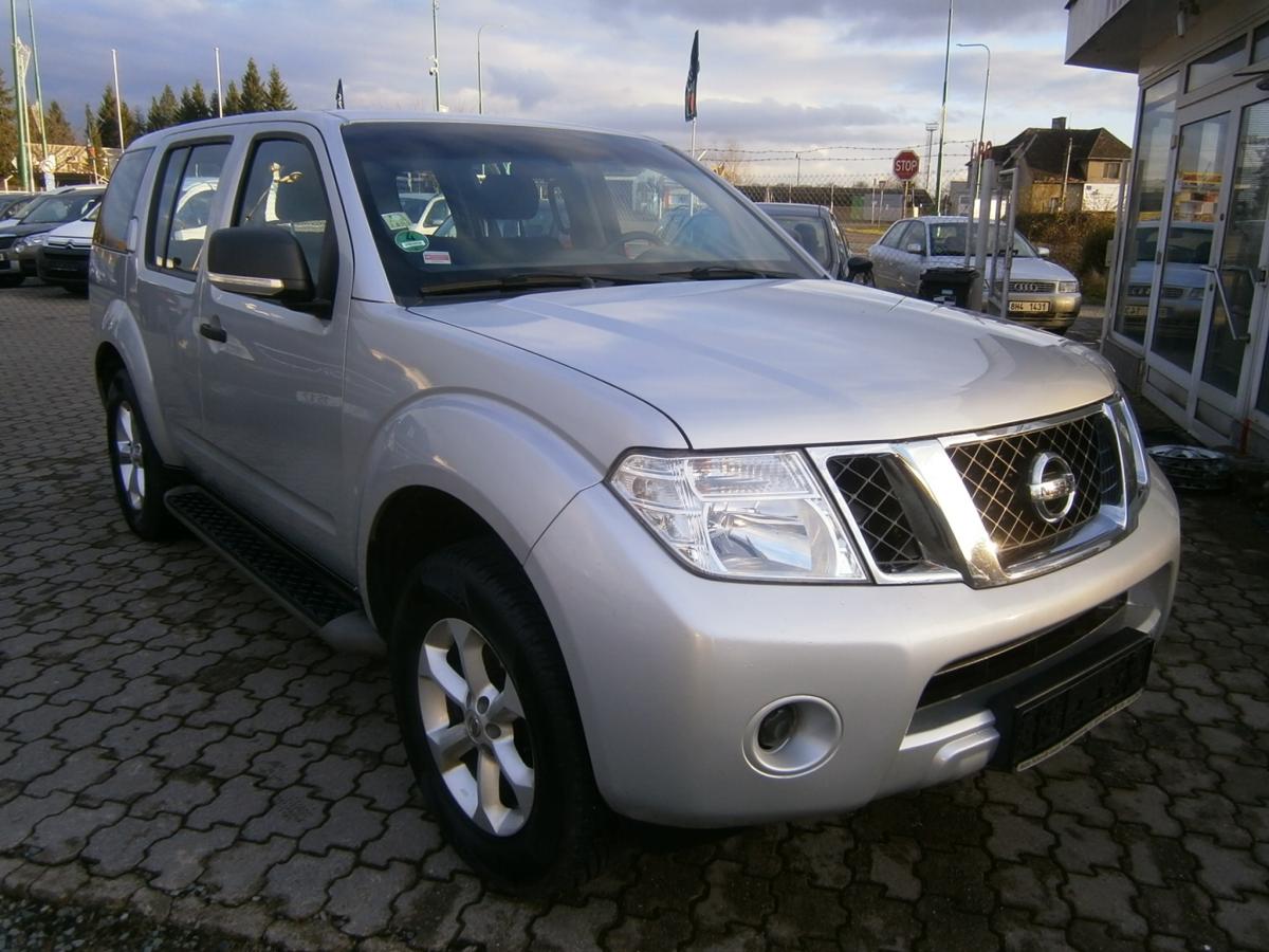 Nissan Pathfinder 2.5DCi 140kw,4x4,serviska