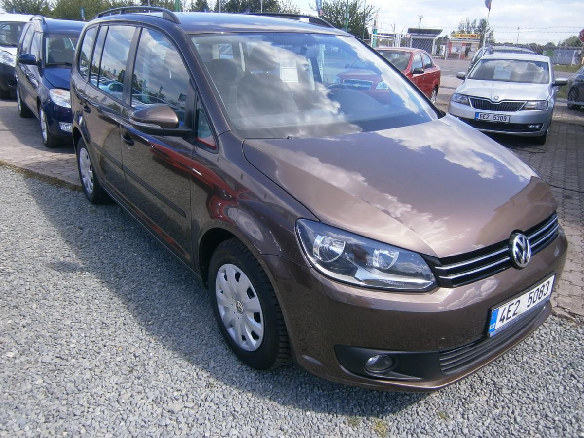 Volkswagen Touran 1.6TDi CZ,1.maj,serviska,2x ko
