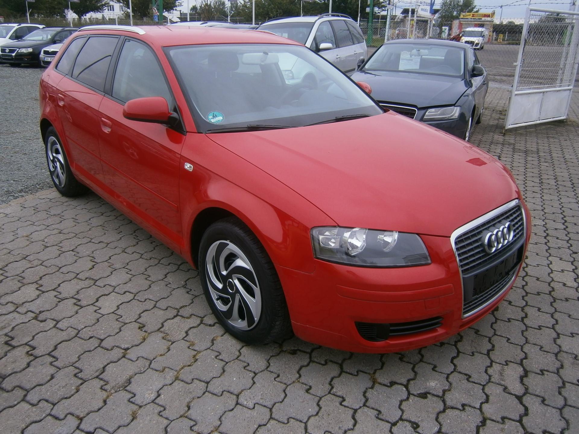 Audi A3 1.6i Digi klima,serviska