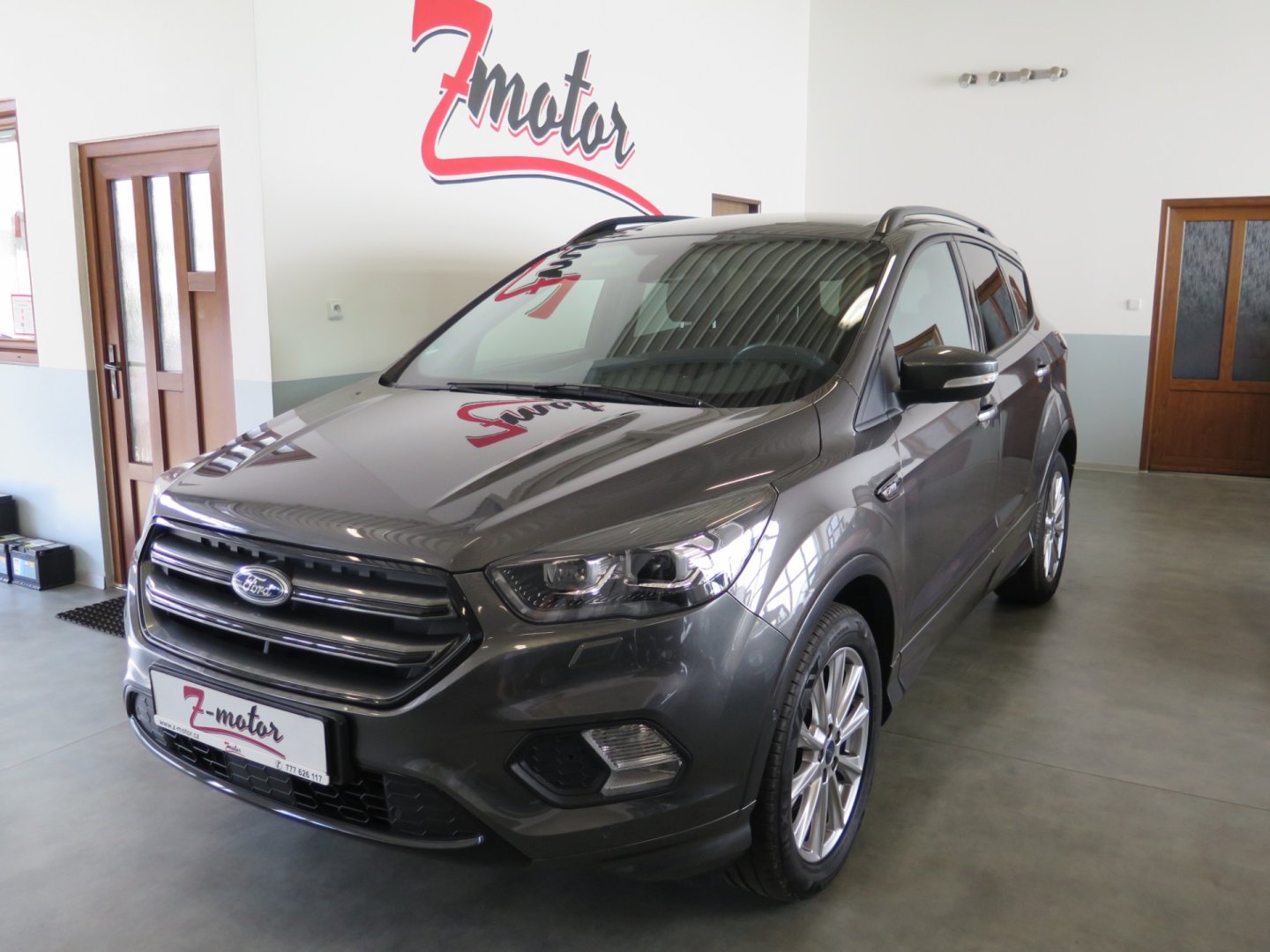 Ford Kuga 1.5EB,klima,kamera,navi,výhřev