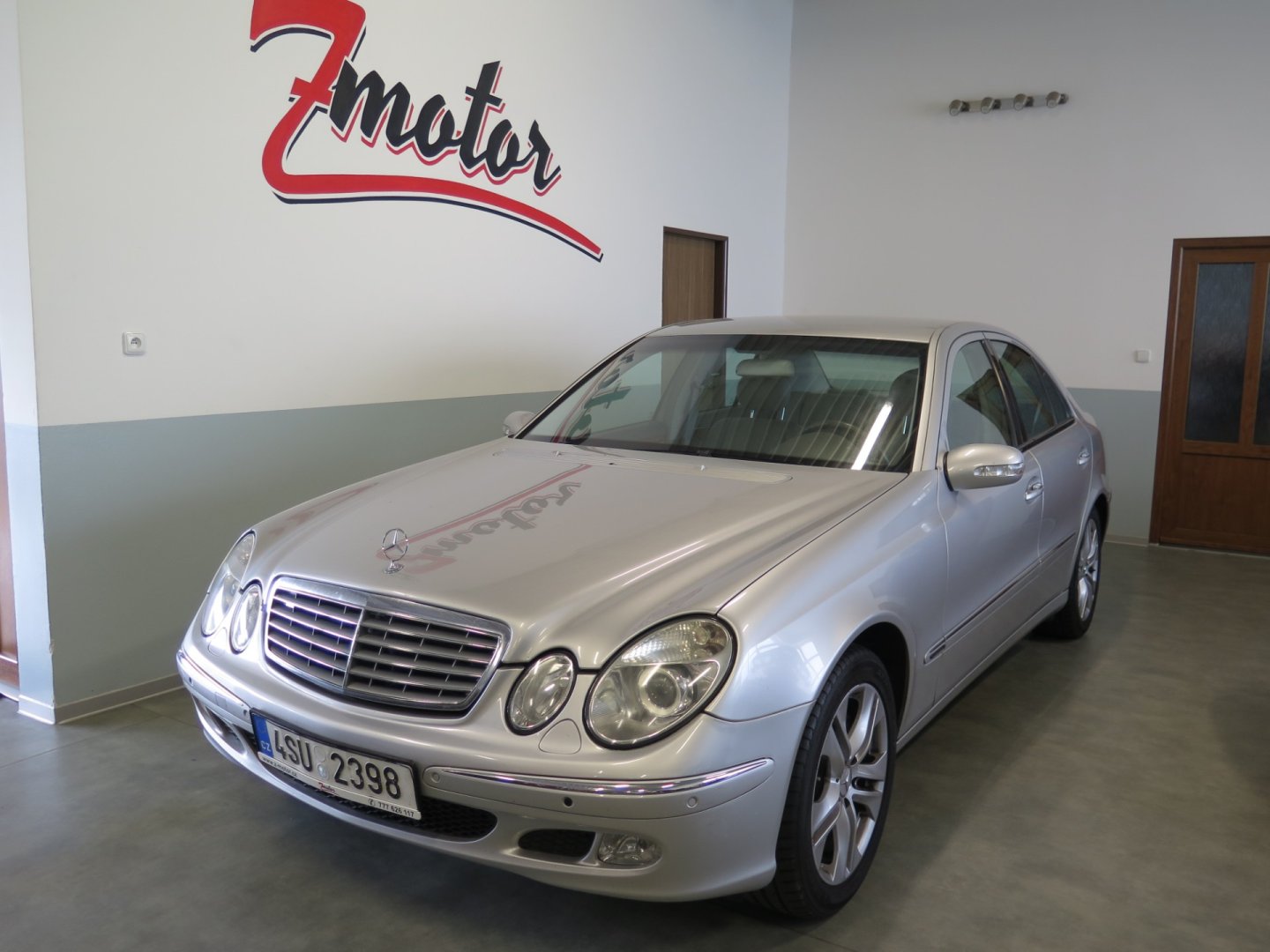 Mercedes-Benz Třídy E E320,LPG,tažné,klima,kůže,4mat