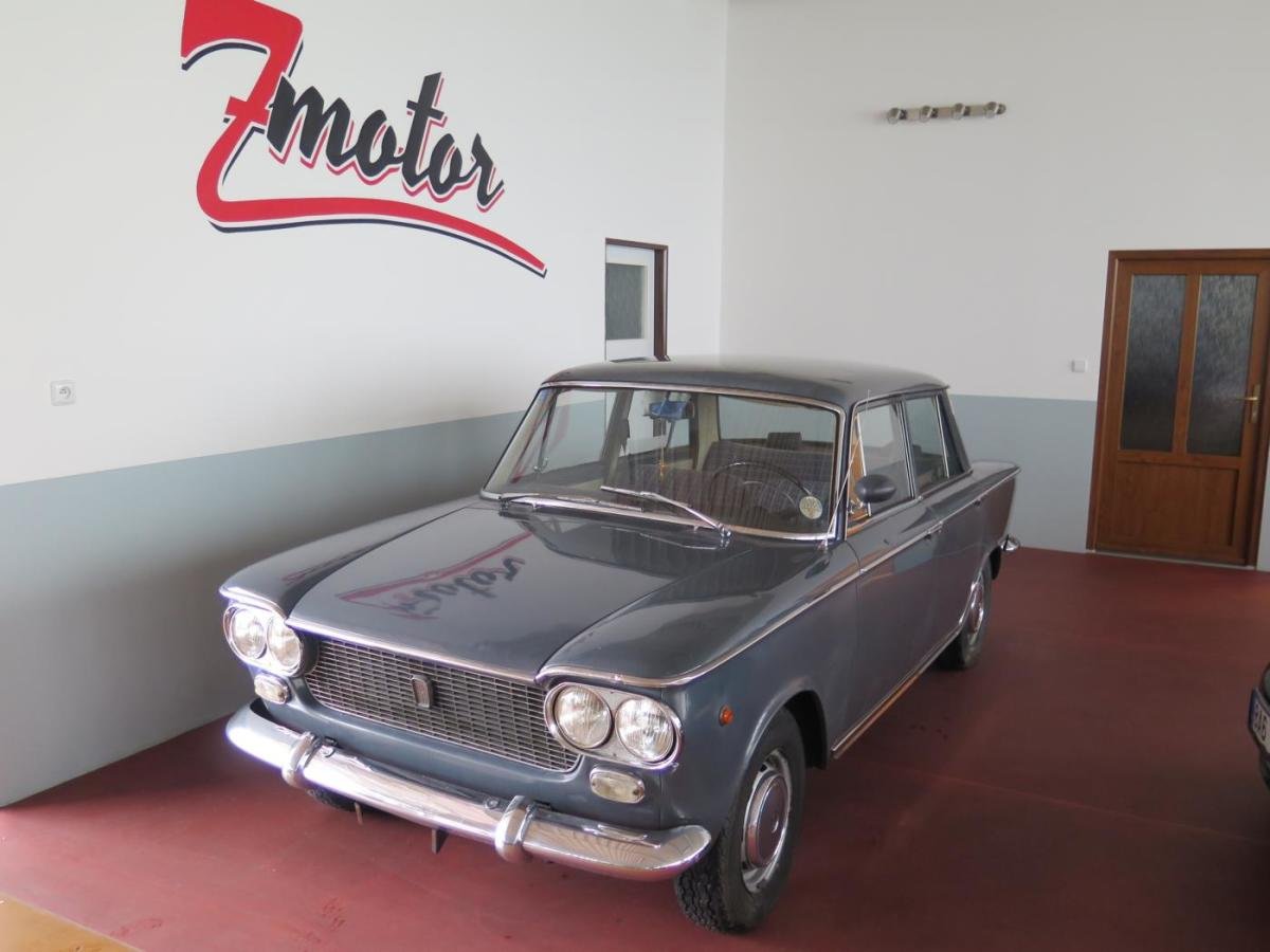 Fiat 116 Berlina 1300