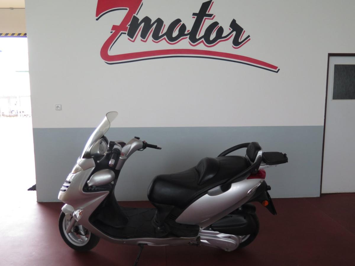 Kymco S4 250