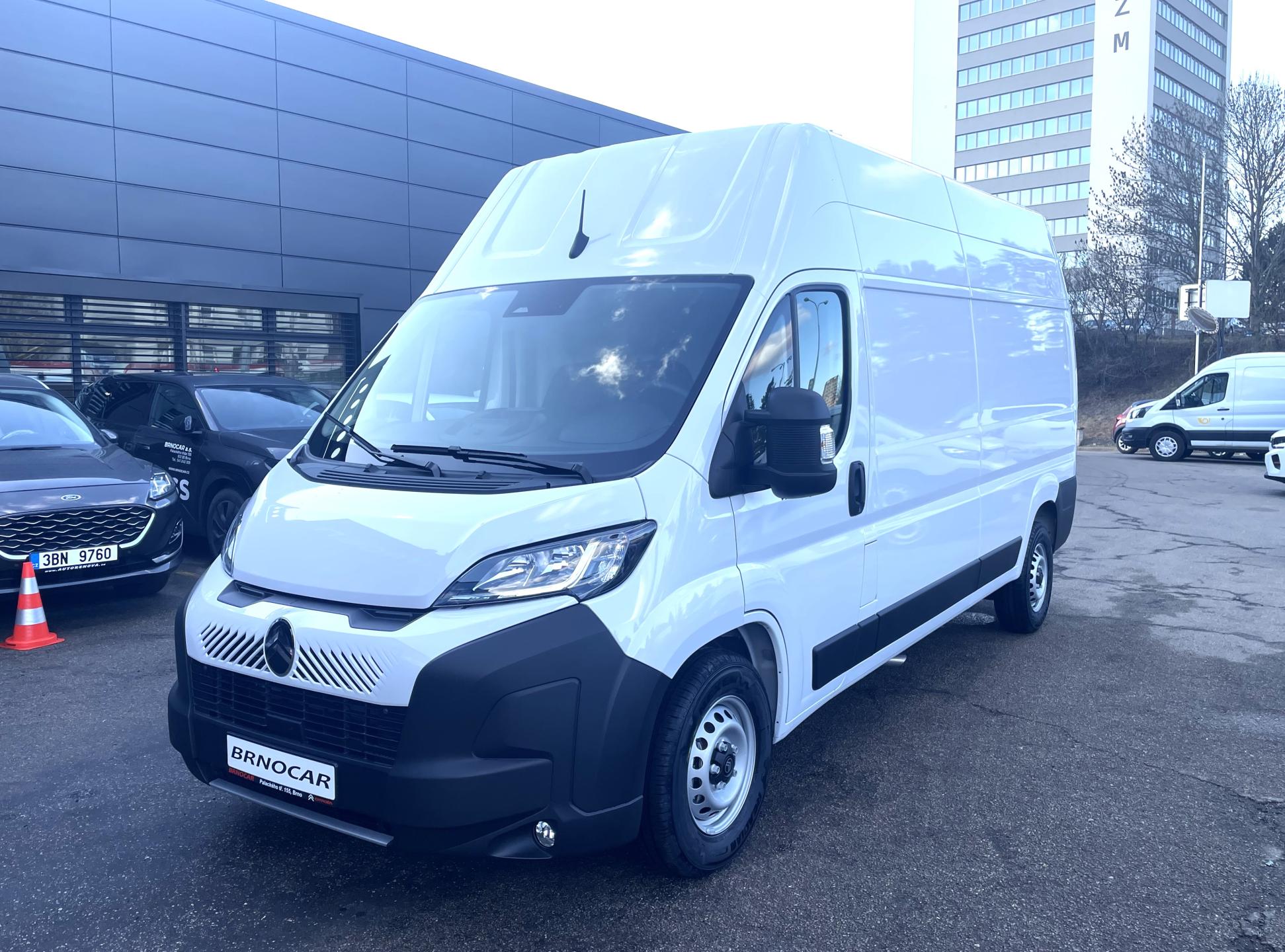 Citroën Jumper Furgon 35 L3H3 2.2 BlueHDi 140