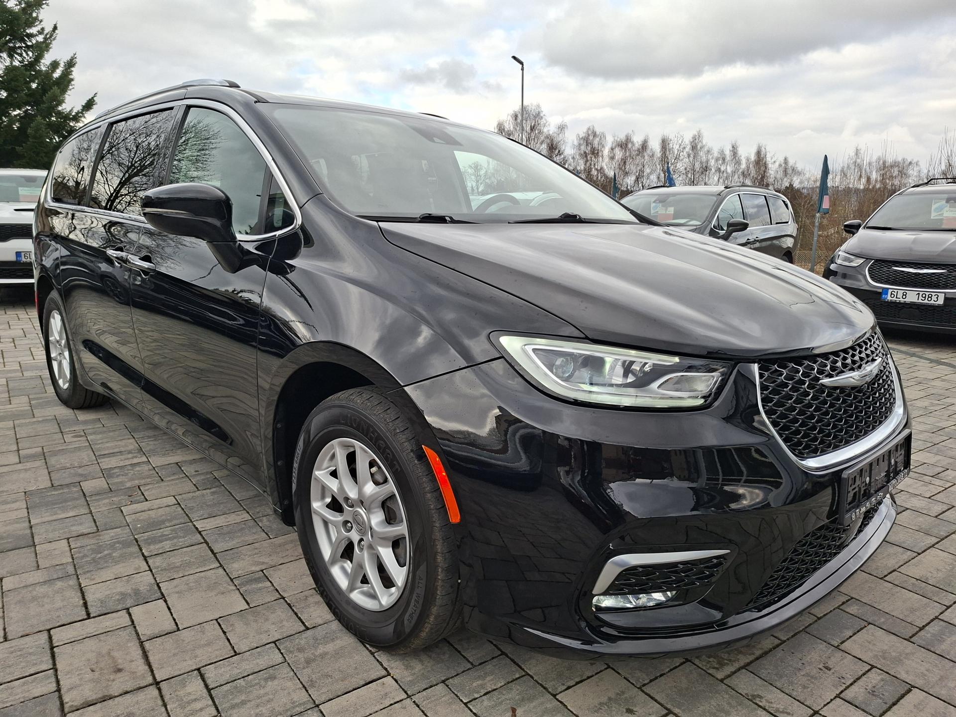 Chrysler Pacifica 3,6L V6, 7míst, kůže, Adapt