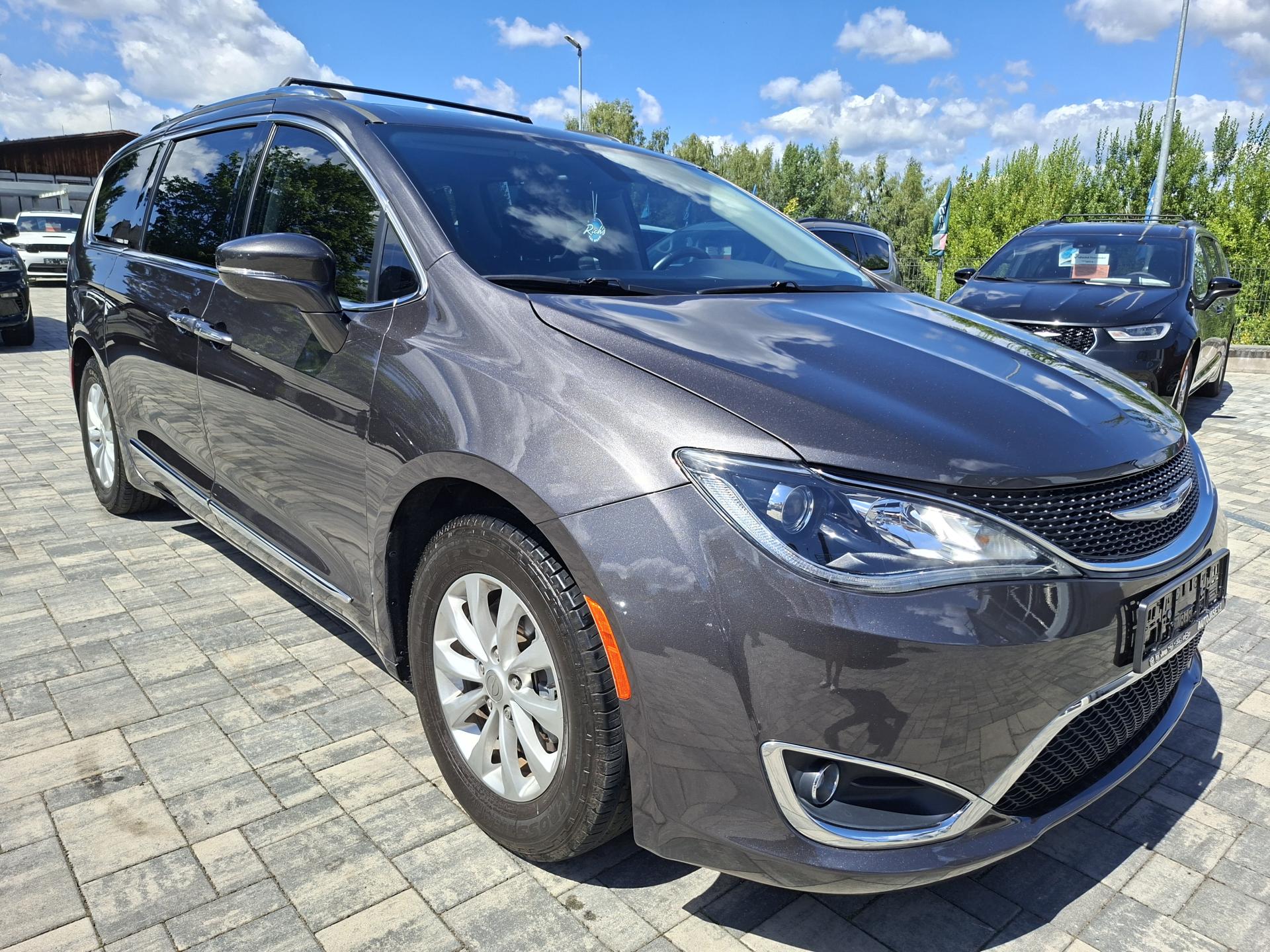Chrysler Pacifica 3,6L 8míst,Top výbava,android
