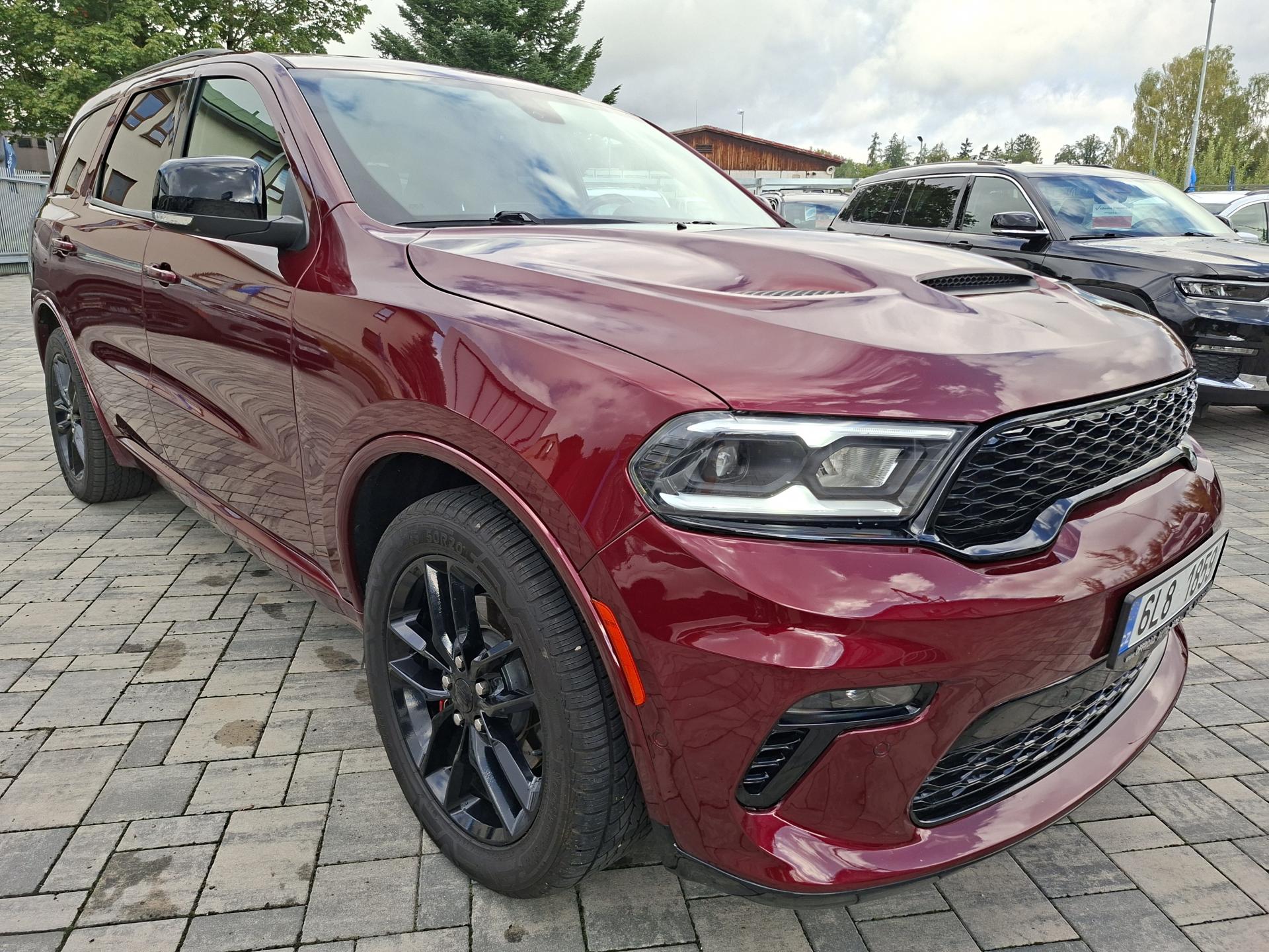 Dodge Durango 5,7L HEMI 4x4,7míst,tažné,LPG