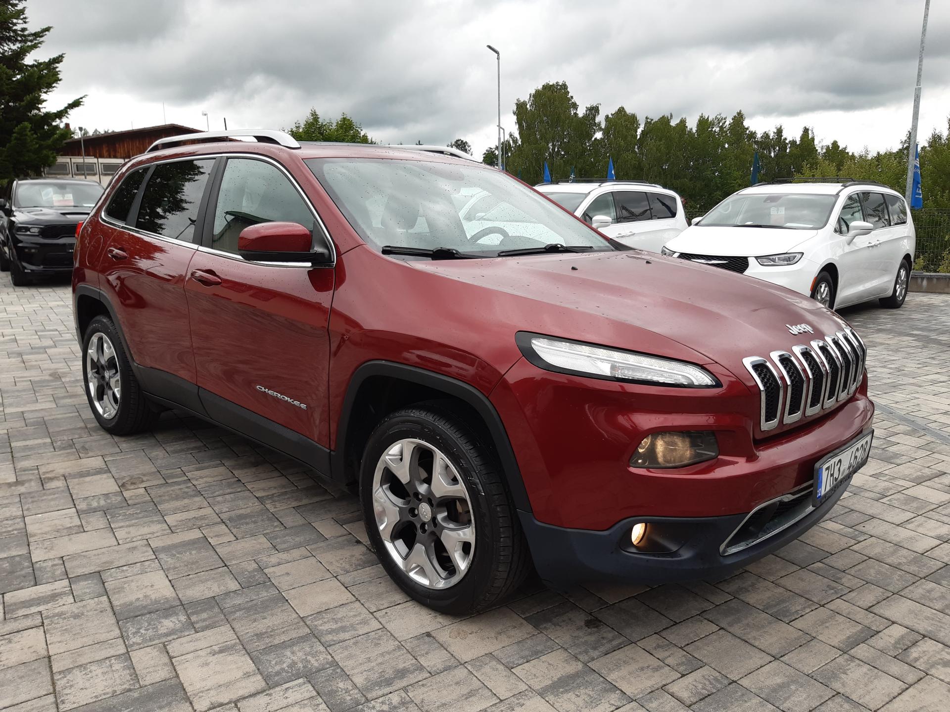 Jeep Cherokee Limited 3,2 V6 4x4,kůže,kamera