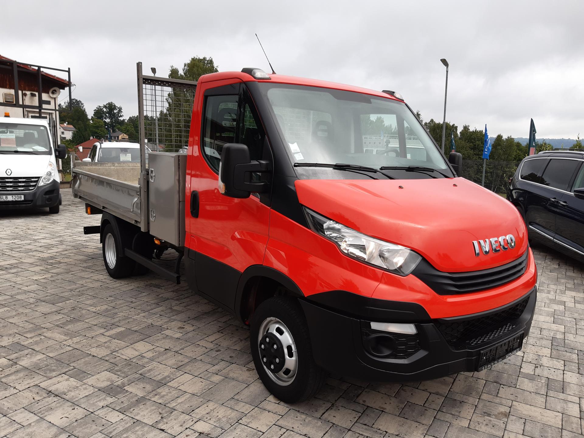 Iveco Daily 35C12 sklápěč,tupláky,tažné3,5