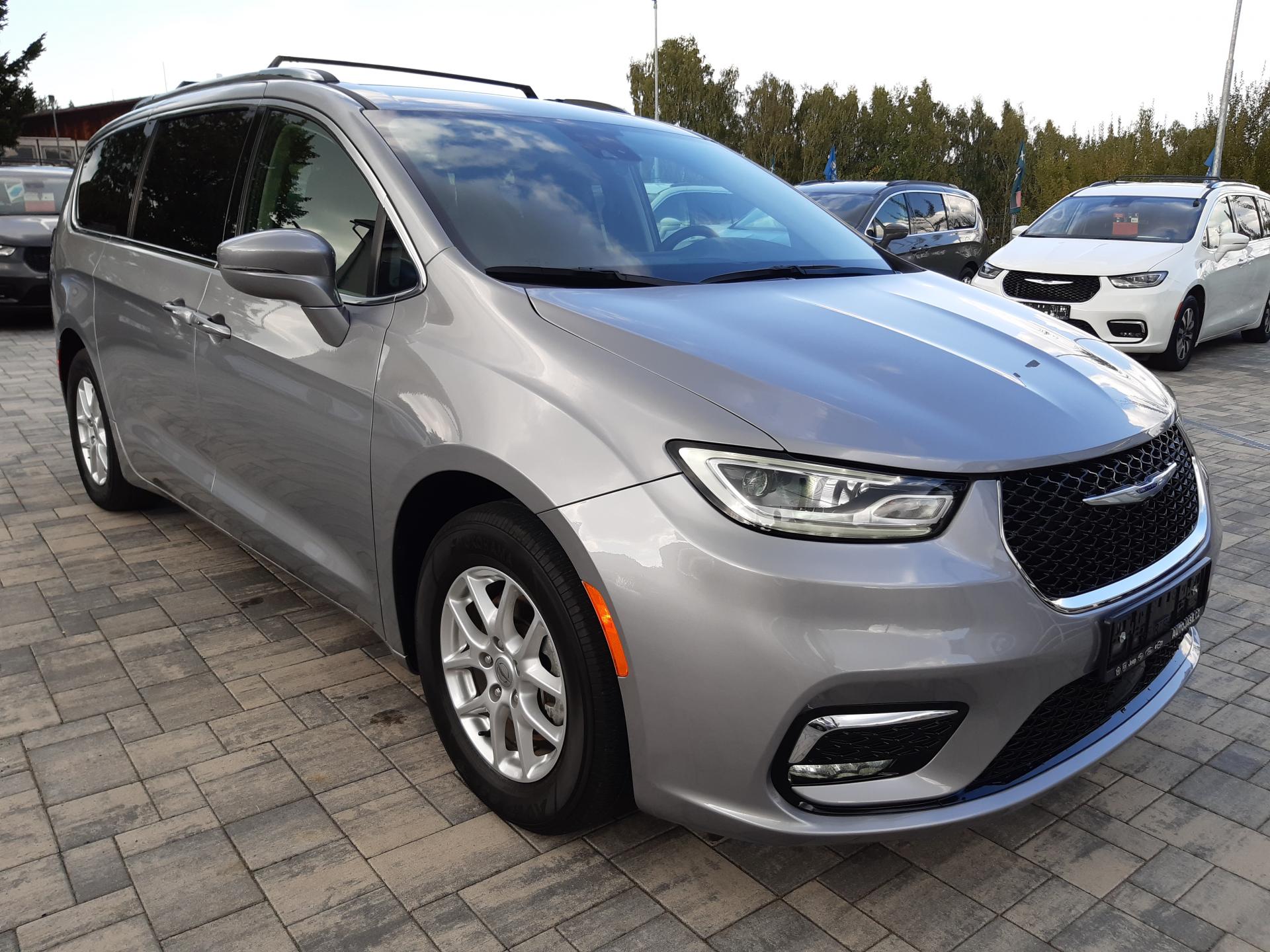 Chrysler Pacifica 3,6L V6,kůže,7míst, Top výbava