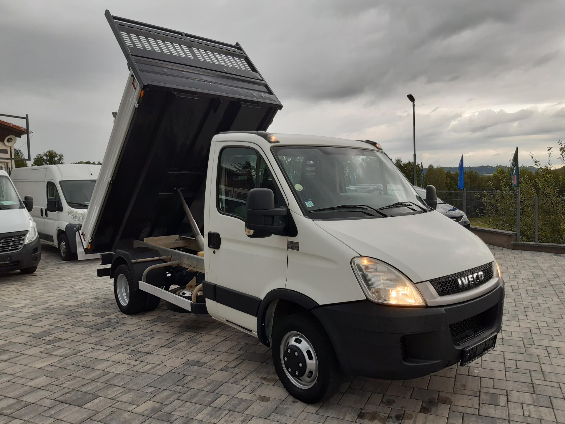 Iveco Daily 3,0D,taž.3,5t,tupláky,uzávěrka