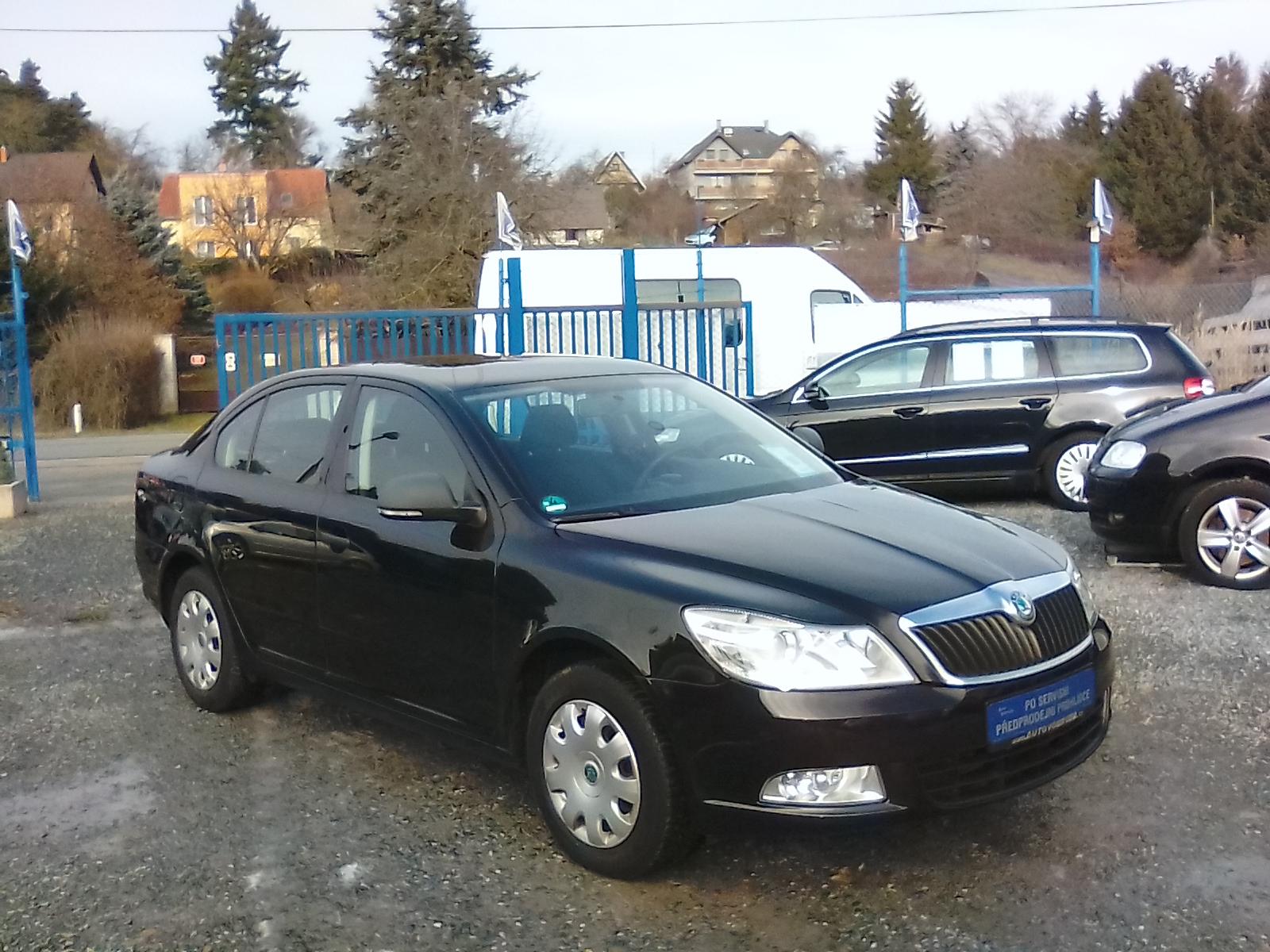Škoda Octavia 1.4i 16V ,1.majitel,kola navíc