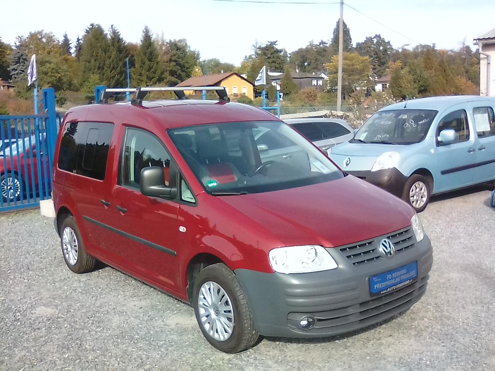 Volkswagen Caddy 1.6i / 75 KW , 7 míst