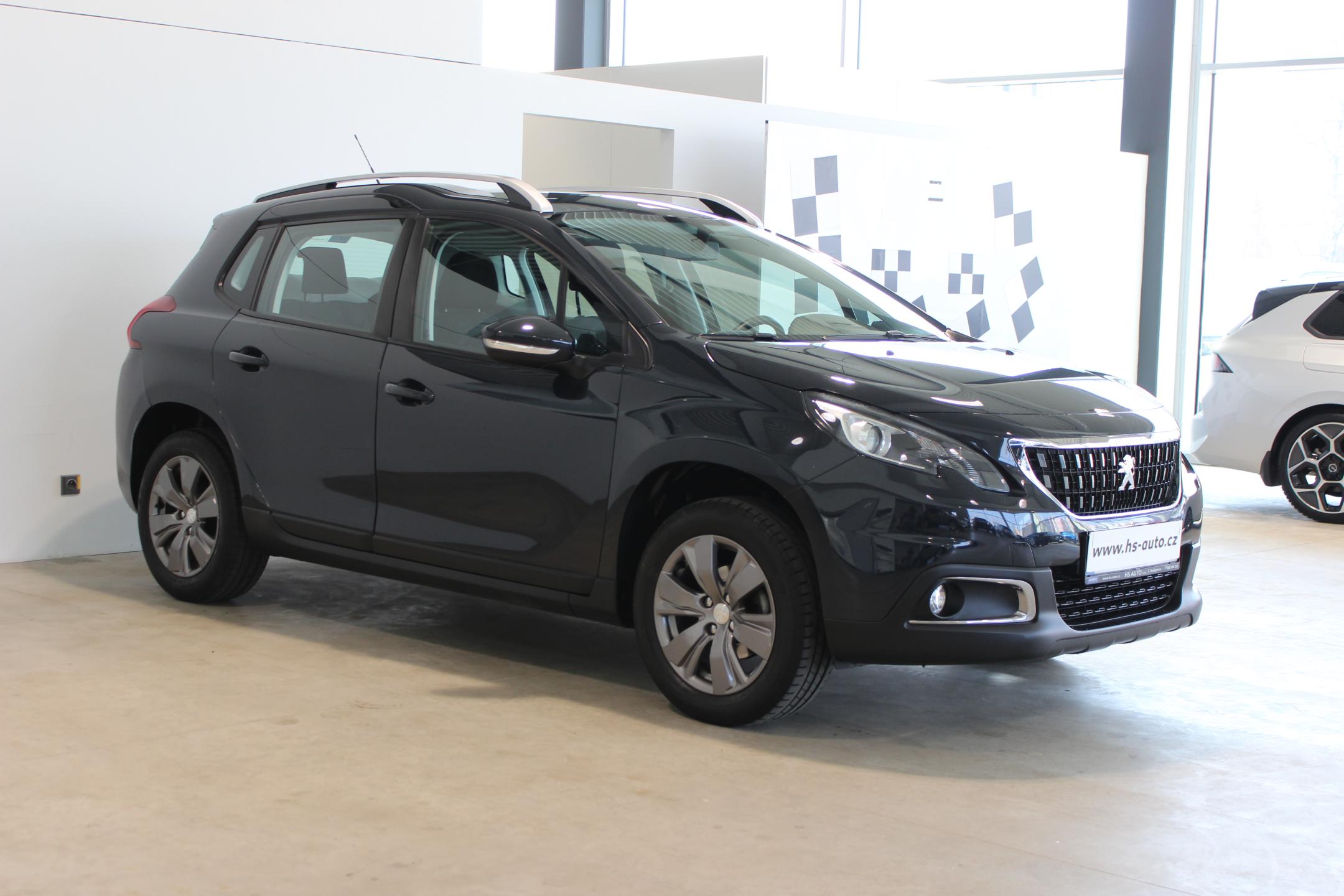 Peugeot 2008 1.2 PureTech,ČR,1.maj.
