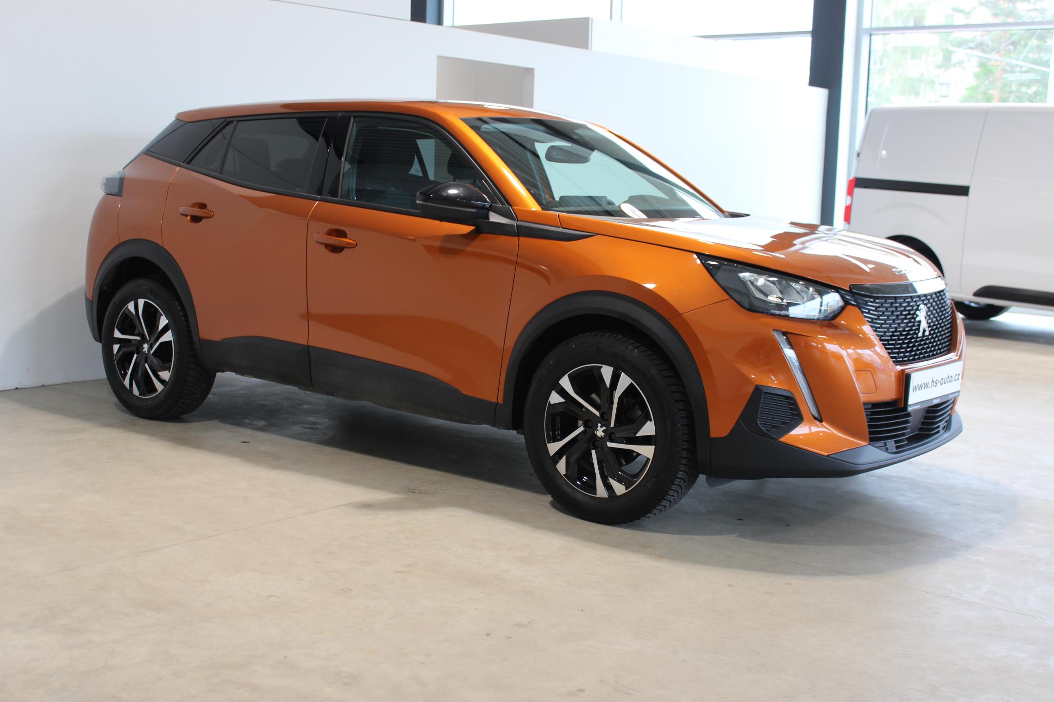 Peugeot 2008 1.2i,ČR,1.maj,tovární záruka