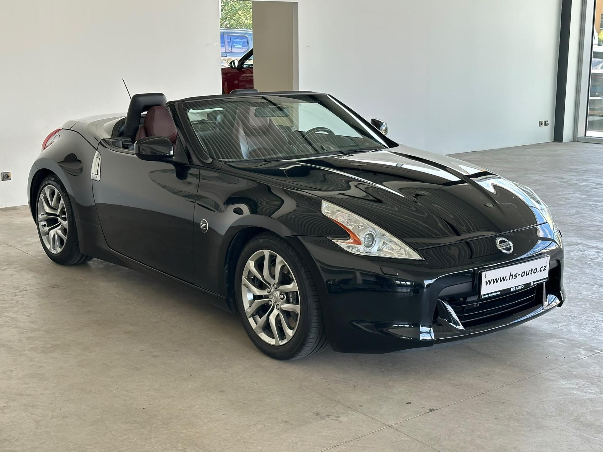 Nissan 370 Z 328 HP,ČR,1.majitel,nehavar.