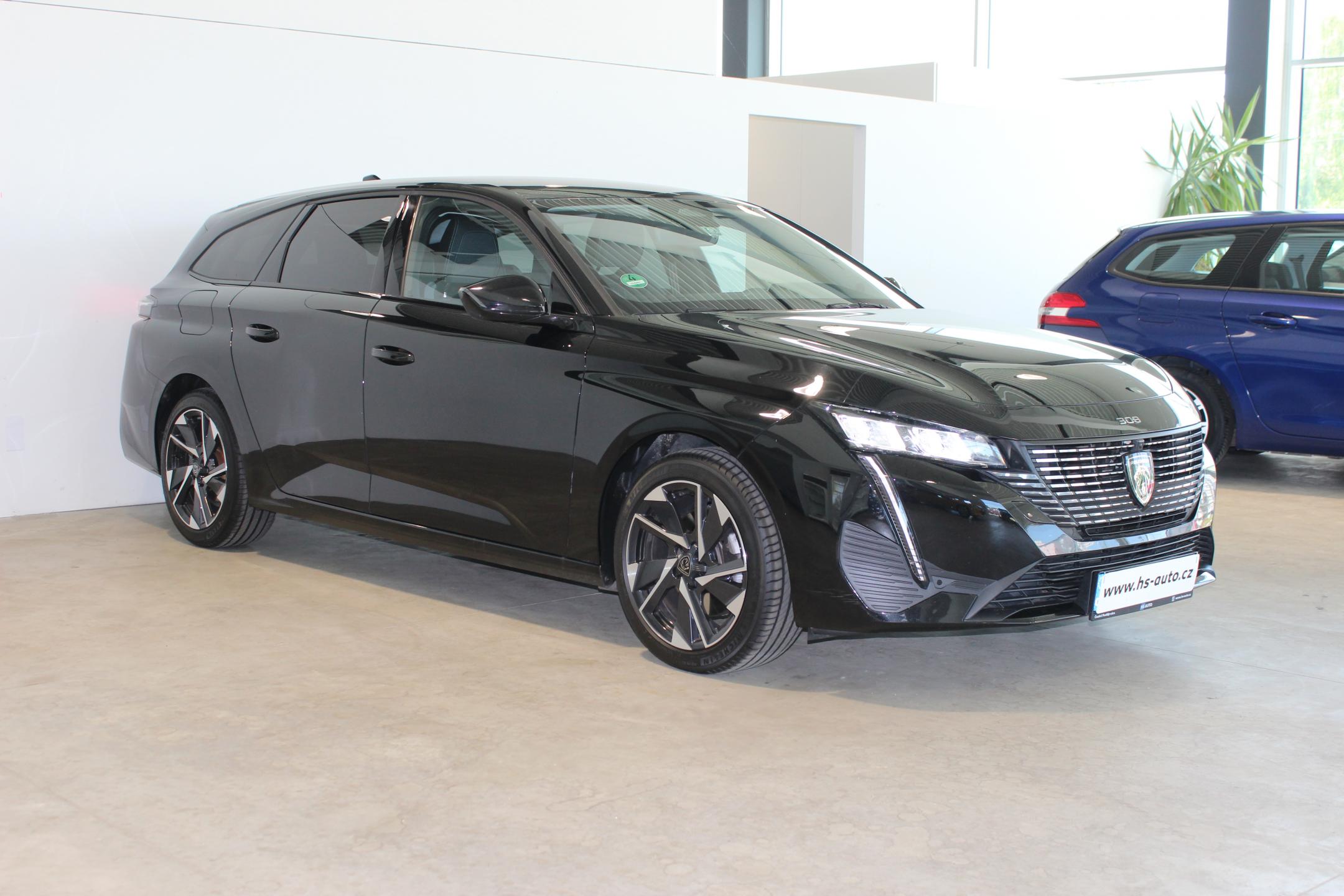 Peugeot 308 1.2i,ALLURE PACK,130HP,DPH,ČR