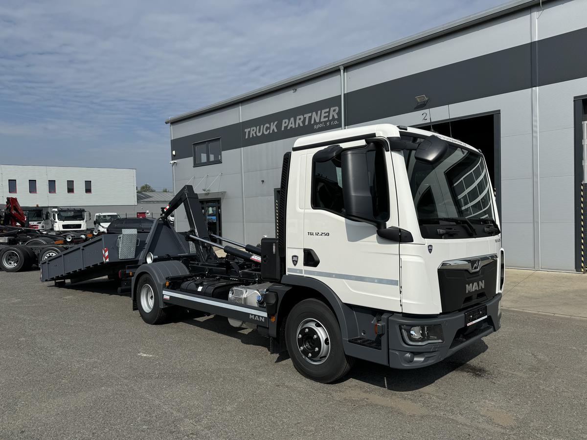 MAN Ostatní TGL 12.250*6VÁLCŮ!*CHARVÁT CTS