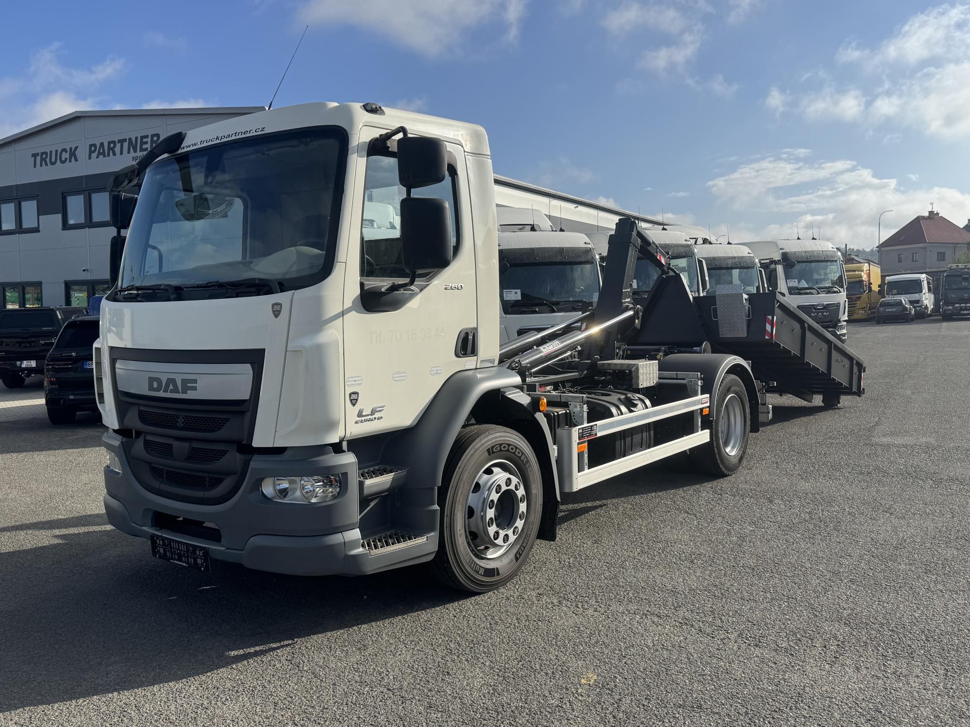 DAF LF 55.260*18tT*145TKM*CHARVÁT CTS