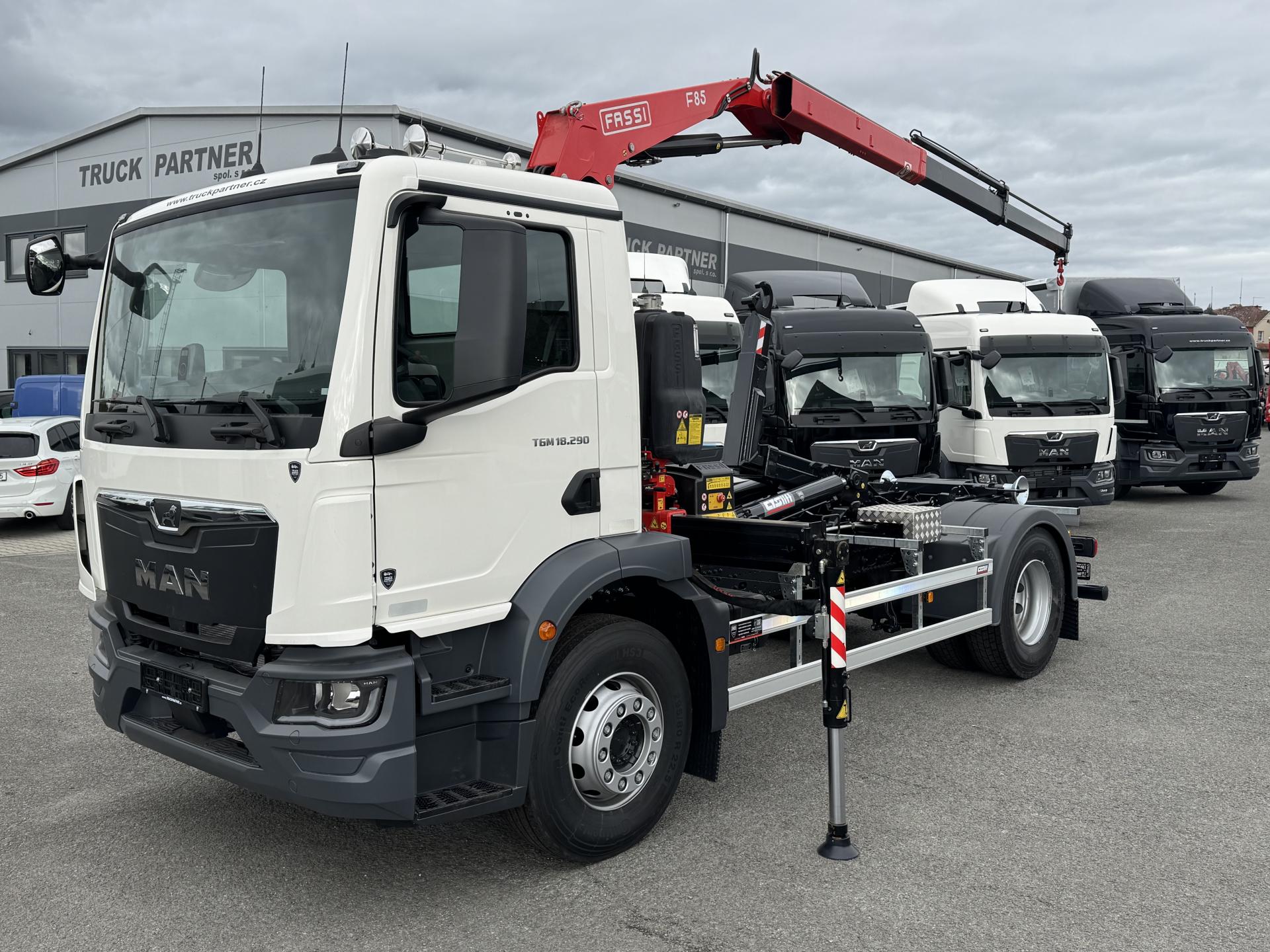 MAN TGM 18.290* JEŘÁB + KONTEJNER CTS